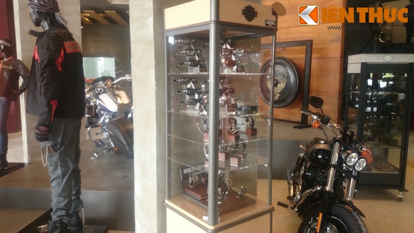 “Dot nhap” showroom Harley-Davidson dau tien tai Ha Noi-Hinh-7